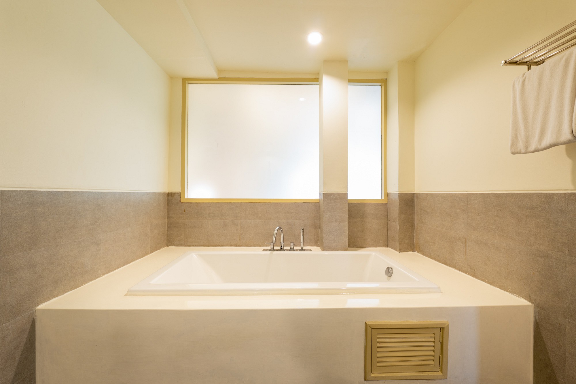 Two Bedrooms Duplex Pool Side